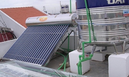 CÓ NÊN DÙNG NƯỚC TỪ MÁY NĂNG LƯỢNG MẶT TRỜI ĐỂ ĂN UỐNG ?